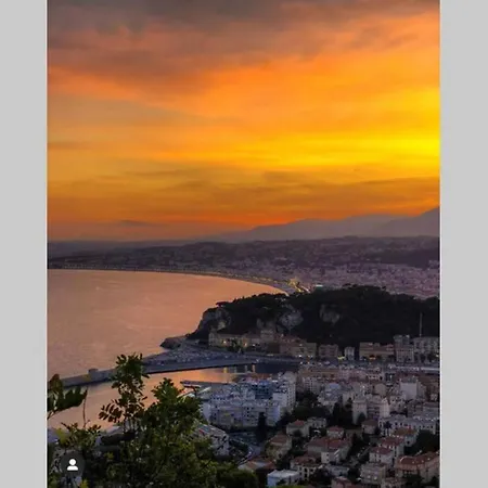 Studio On The Attic 3min From The Sea & Main Street * Nizza