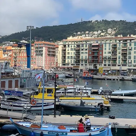 Studio On The Attic 3min From The Sea & Main Street 니스