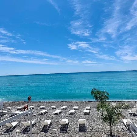 아파트 Studio On The Attic 3min From The Sea & Main Street *