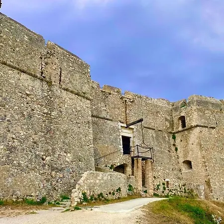 Studio On The Attic 3min From The Sea & Main Street